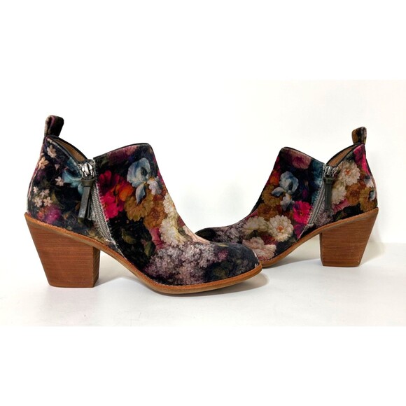 Sofft Tamela Women's size 7.5 Floral Boho Velvet Booties Ankle Boots Shoes - Picture 2 of 15